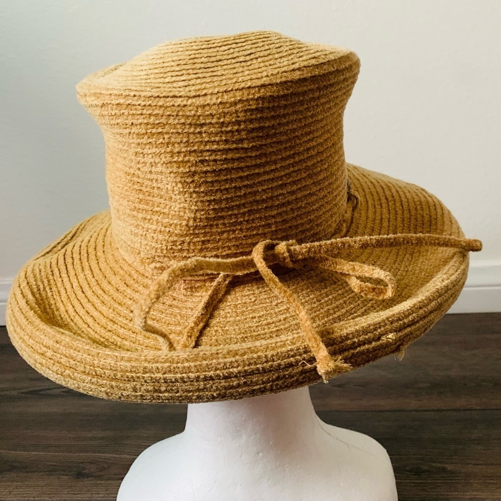 Scala hat - Picture 6 of 11